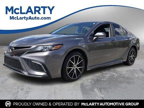 Predawn Gray Mica 2022 Toyota Camry SE