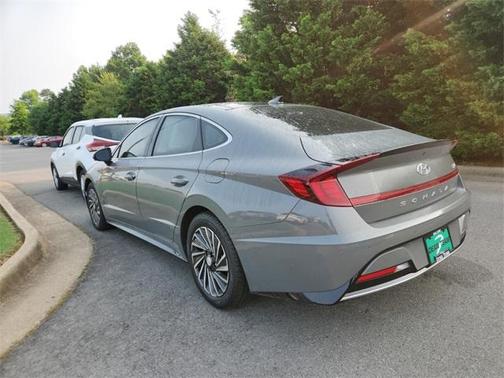 2023 Hyundai SONATA Hybrid Limited