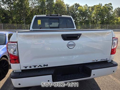 Glacier White 2024 Nissan Titan SV