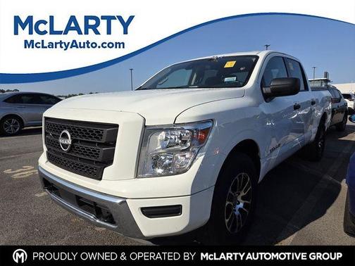 Glacier White 2024 Nissan Titan SV
