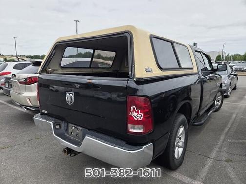 Brilliant Black Crystal Pearlcoat 2017 RAM 1500 Tradesman/Express