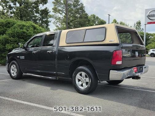 Brilliant Black Crystal Pearlcoat 2017 RAM 1500 Tradesman/Express