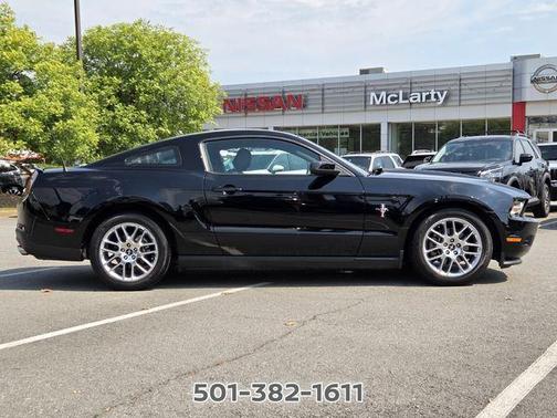 Black 2012 Ford Mustang V6 Premium