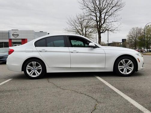 2017 BMW 330 i