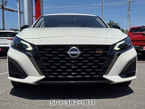White 2023 Nissan Altima 2.5 SR