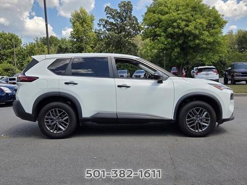 Glacier White 2022 Nissan Rogue S