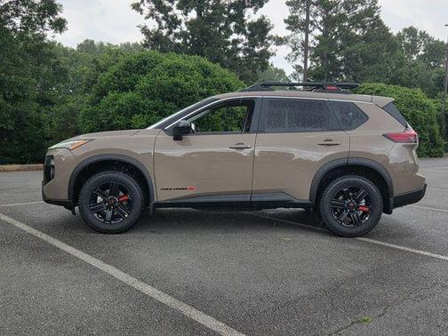 Rock 2026 Nissan Rogue CREEK