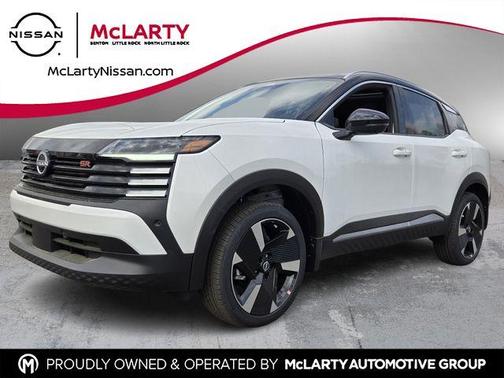2t Wht Blk Roof 2026 Nissan Kicks SR