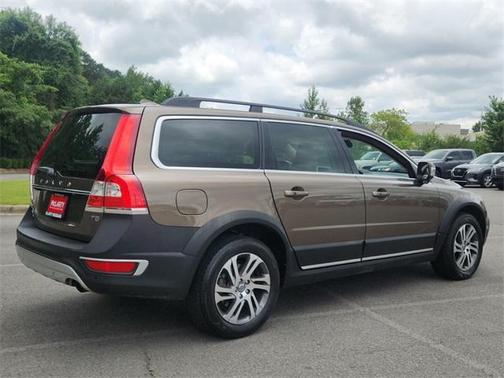 2015 Volvo XC70 T5 Premier Plus