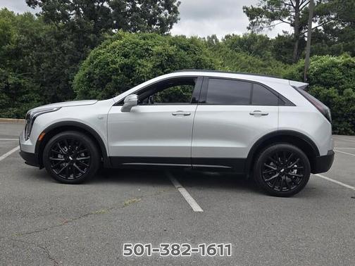 Radiant Silver Metallic 2022 Cadillac XT4 Sport