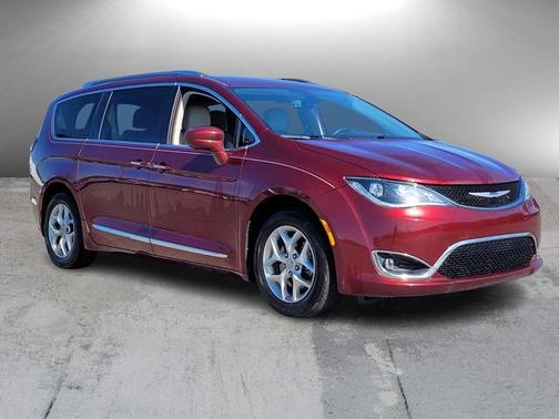 2020 Chrysler Pacifica Touring-L
