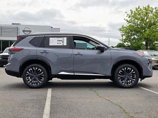Boulder Gray Metallic 2026 Nissan Rogue Platinum