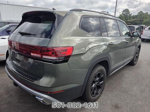 Avocado Green 2024 Volkswagen Atlas 2.0T Peak Edition SE w/Technology