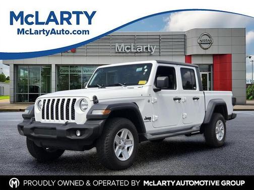 Bright White Clearcoat 2020 Jeep Gladiator Sport
