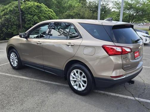 Sandy Ridge Metallic 2018 Chevrolet Equinox LS