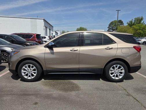 Sandy Ridge Metallic 2018 Chevrolet Equinox LS
