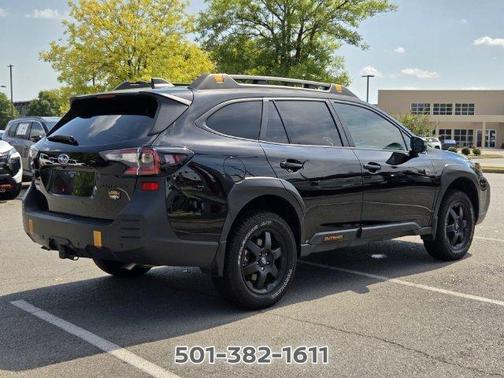 Crystal Black Silica 2025 Subaru Outback Wilderness