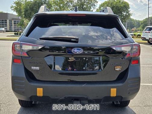 Crystal Black Silica 2025 Subaru Outback Wilderness