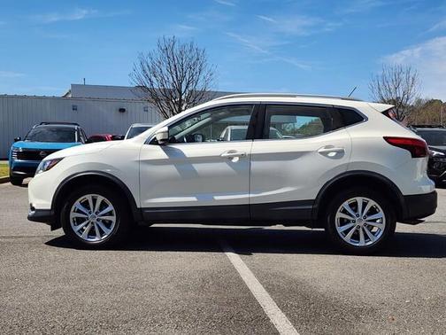 2018 Nissan Rogue Sport SV