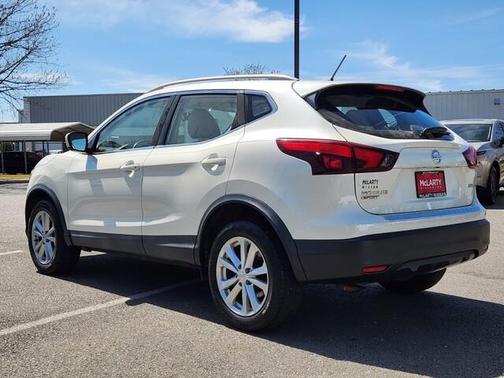2018 Nissan Rogue Sport SV