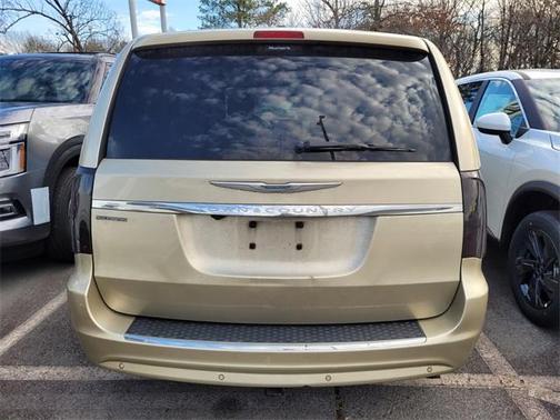2011 Chrysler Town & Country Touring
