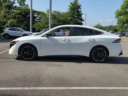 Aspen White Tricoat 2026 Nissan Sentra SR