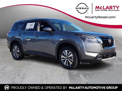 2025 Nissan Pathfinder SL