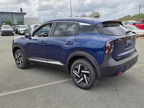 Deep Blue Pearl 2026 Nissan Kicks SV