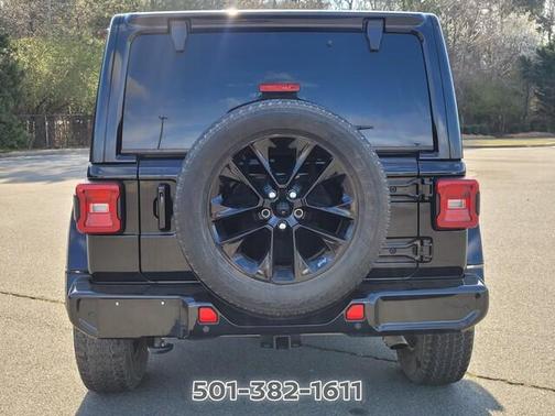 Black Clearcoat 2021 Jeep Wrangler Unlimited Sahara High Altitude