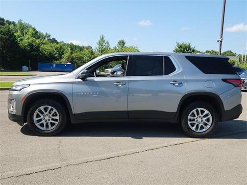 2023 Chevrolet Traverse LS