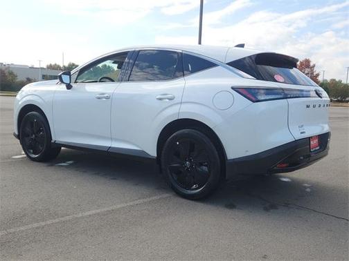 2025 Nissan Murano AWD SV