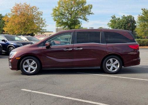 Deep Scarlet Pearl 2018 Honda Odyssey EX-L