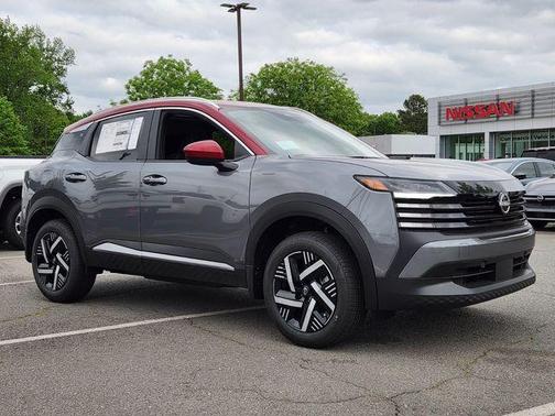 2t Gun Red Roof 2026 Nissan Kicks SV