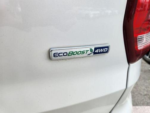 White Platinum Clearcoat 2016 Ford Explorer Platinum