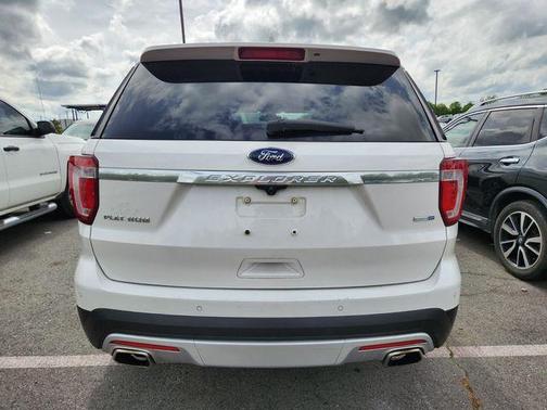White Platinum Clearcoat 2016 Ford Explorer Platinum