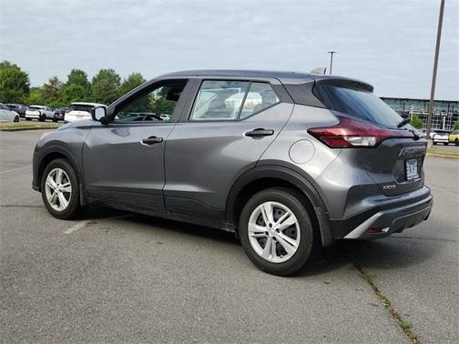 2025 Nissan Kicks Play S