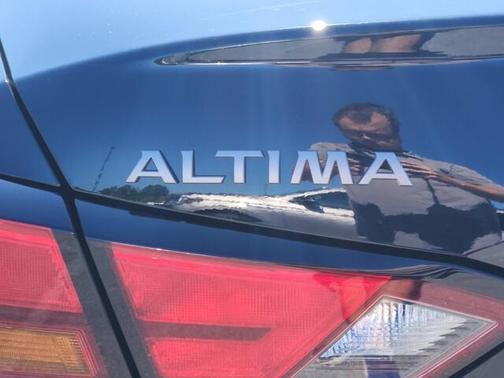 2025 Nissan Altima S