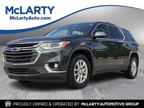 Graphite Metallic 2018 Chevrolet Traverse LT Cloth