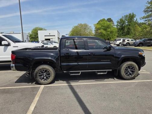 Midnight Black Metallic 2022 Toyota Tacoma SR5