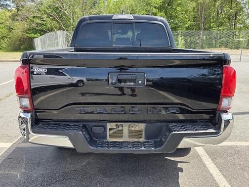 Midnight Black Metallic 2022 Toyota Tacoma SR5