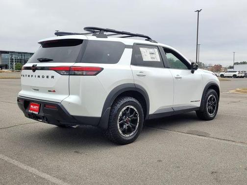 Everest White P 2026 Nissan Pathfinder Rock Creek