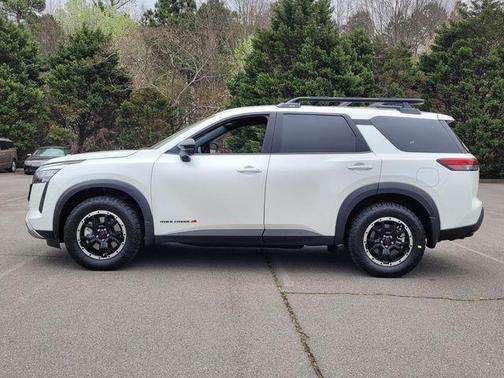 Everest White P 2026 Nissan Pathfinder Rock Creek