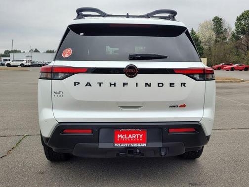 Everest White P 2026 Nissan Pathfinder Rock Creek