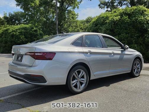 Pyrite Silver Metallic 2024 Volkswagen Jetta 1.5T SE