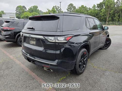 Mosaic Black Metallic 2020 Chevrolet Traverse Premier