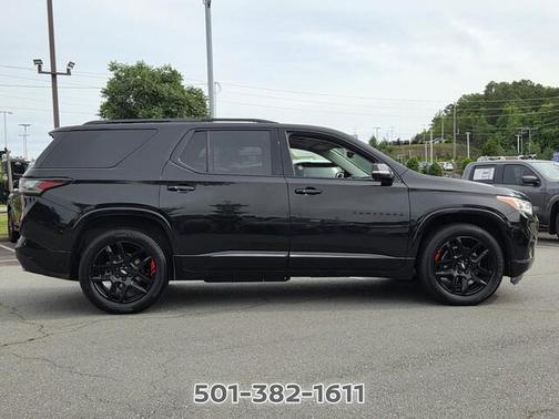 Black Metallic 2020 Chevrolet Traverse Premier