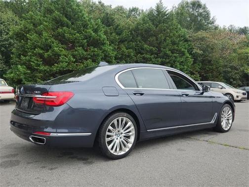 2016 BMW 750 i xDrive