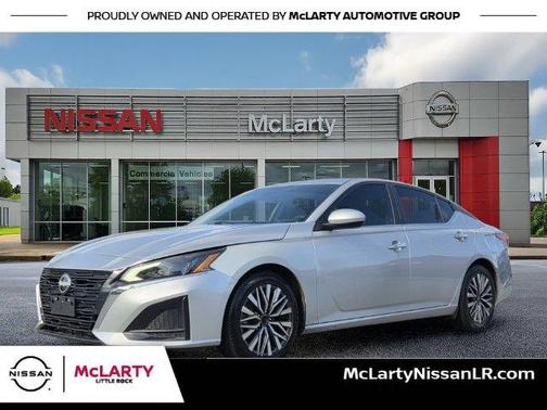 Brilliant Silver Metallic 2023 Nissan Altima 2.5 SV