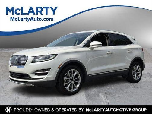White Platinum 2019 Lincoln MKC Select