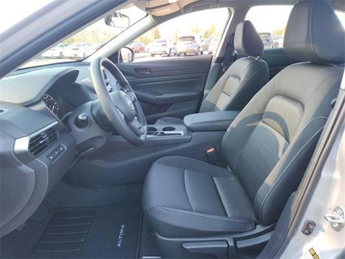 2025 Nissan Altima S